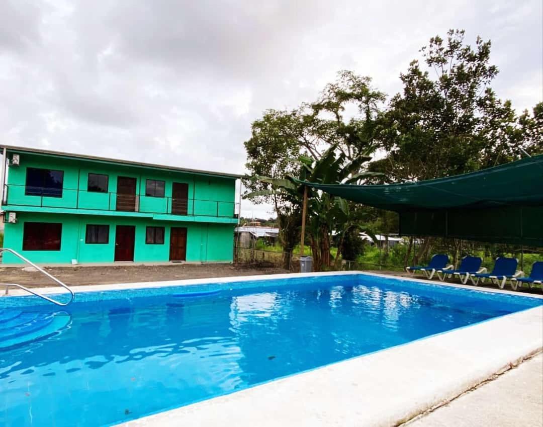 Residencia Las Brisas Griegas Quepos Exterior photo